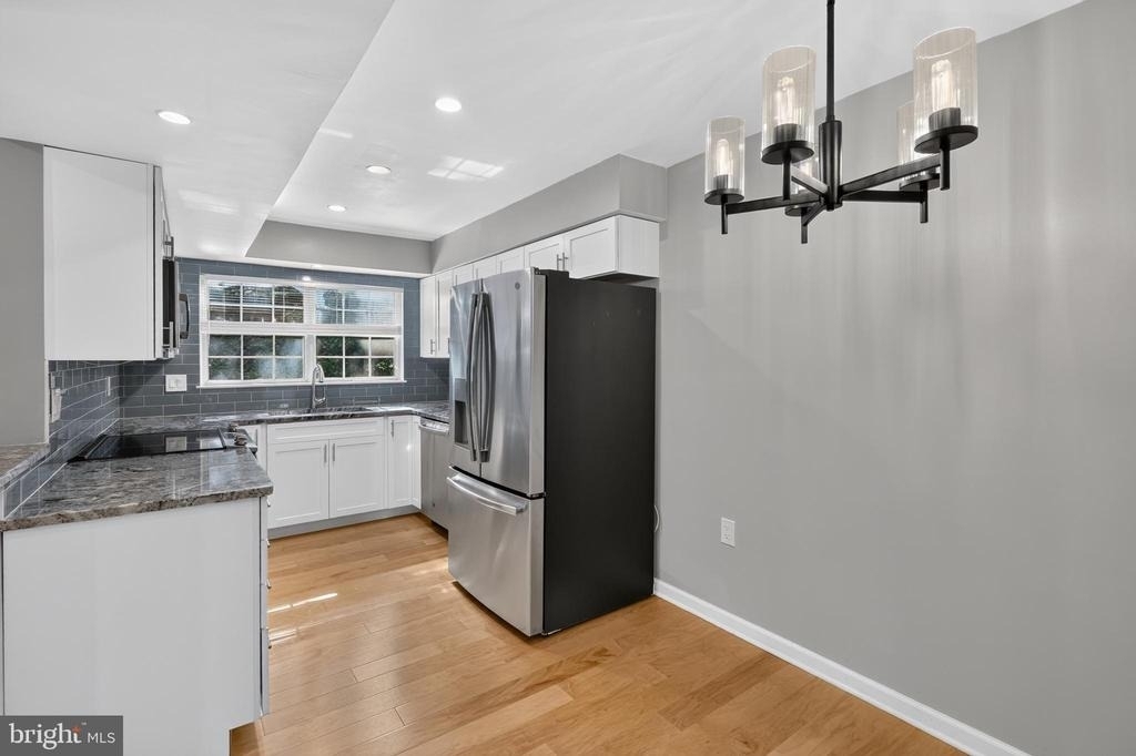 7742 New Providence Drive - Photo 5