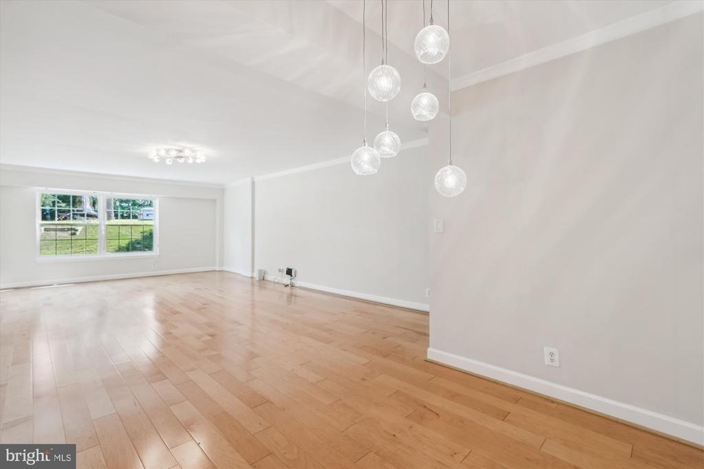 7621 Tremayne Place - Photo 5