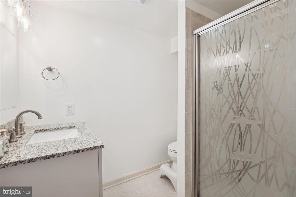 7621 Tremayne Place - Photo 15