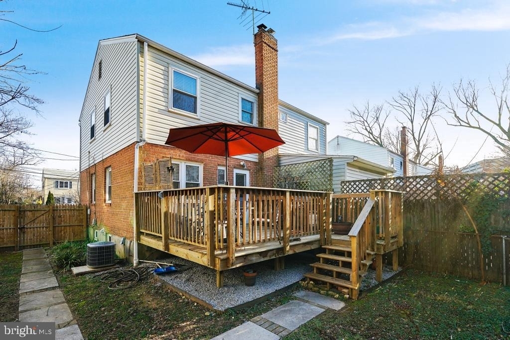 5710 Fenwick Drive - Photo 10