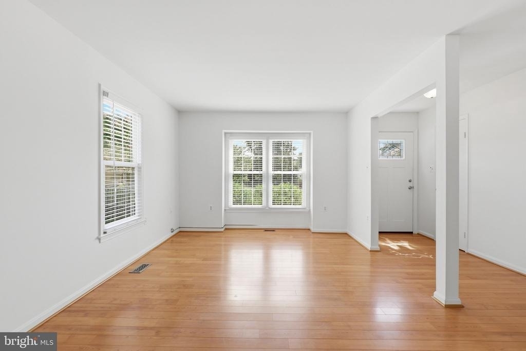 10320 Colony Park Drive - Photo 4