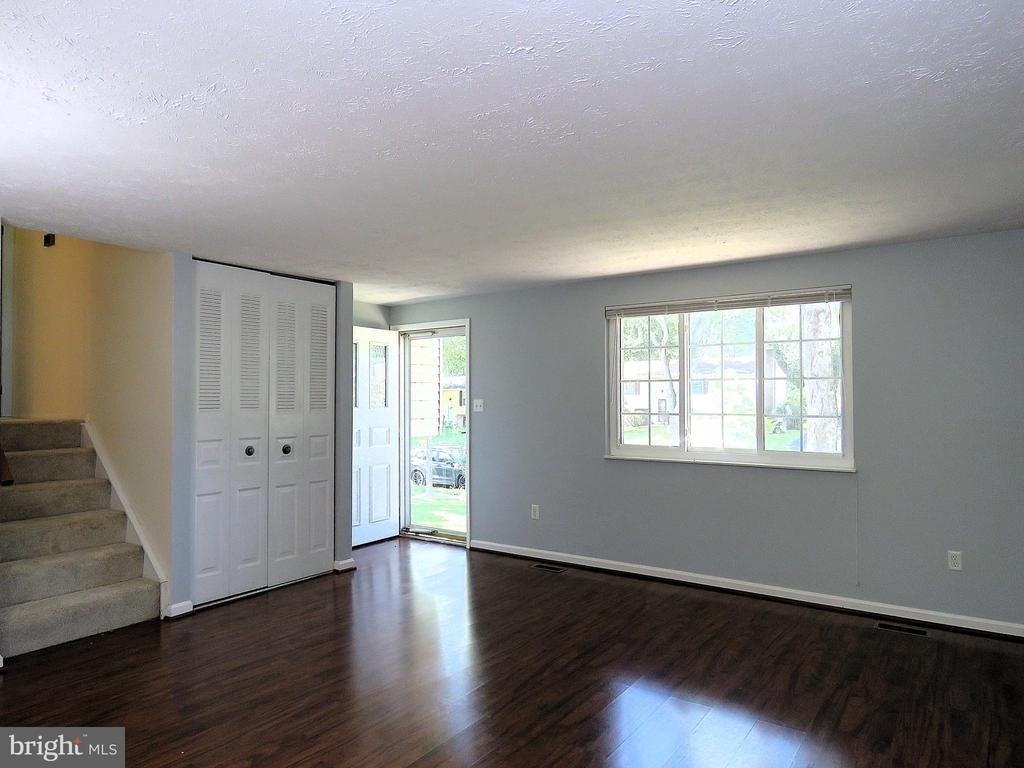 7125 Vantage Drive - Photo 3
