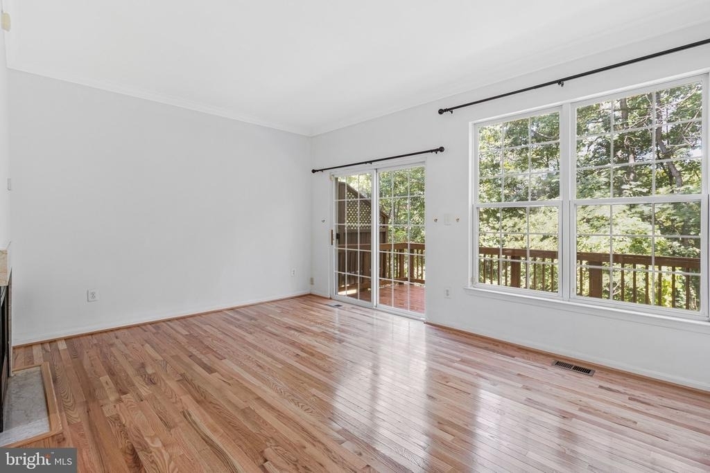 6490 Tayack Place - Photo 5