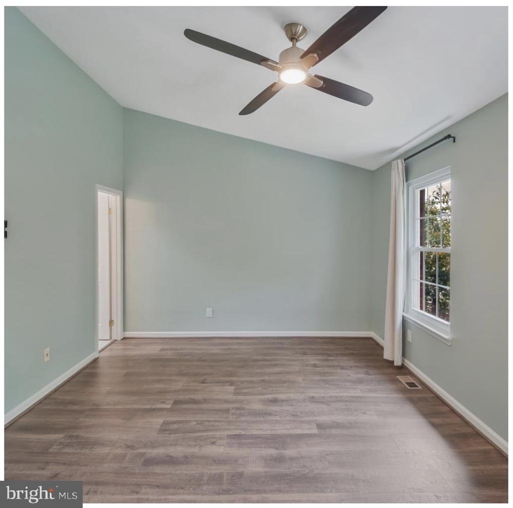 8501 Enochs Drive - Photo 8