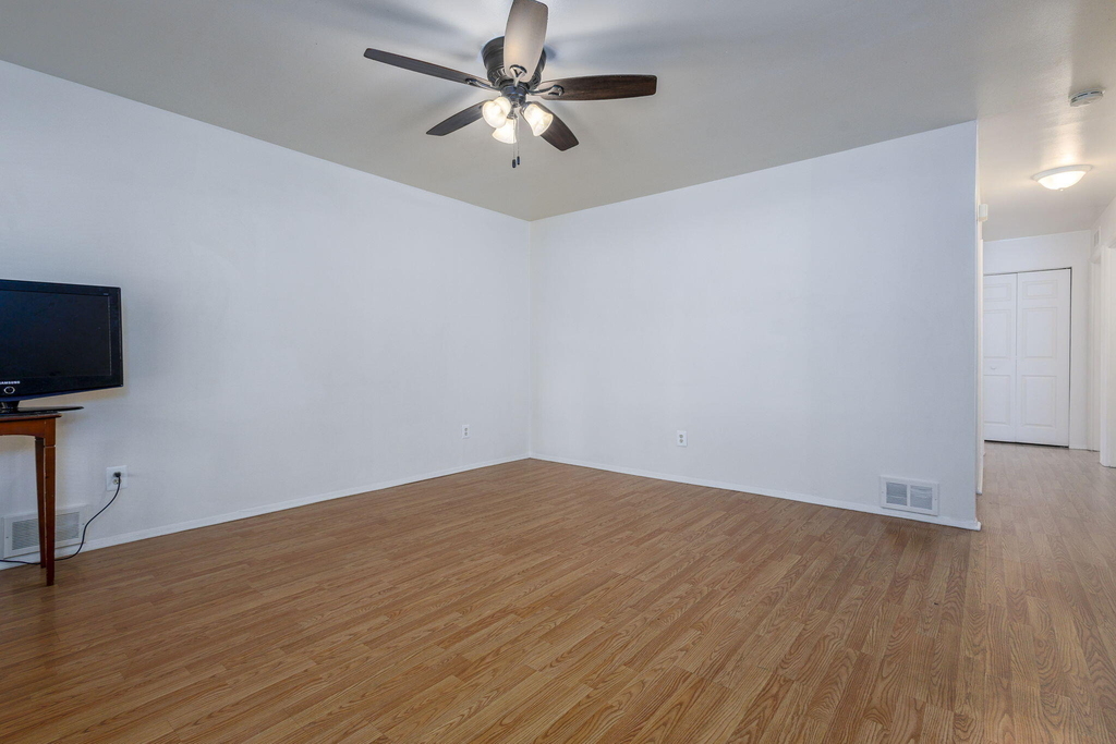164 Westway Street - Photo 3