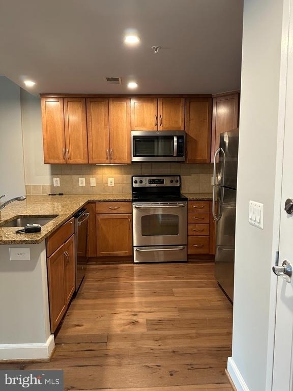 888 N Quincy Street - Photo 5