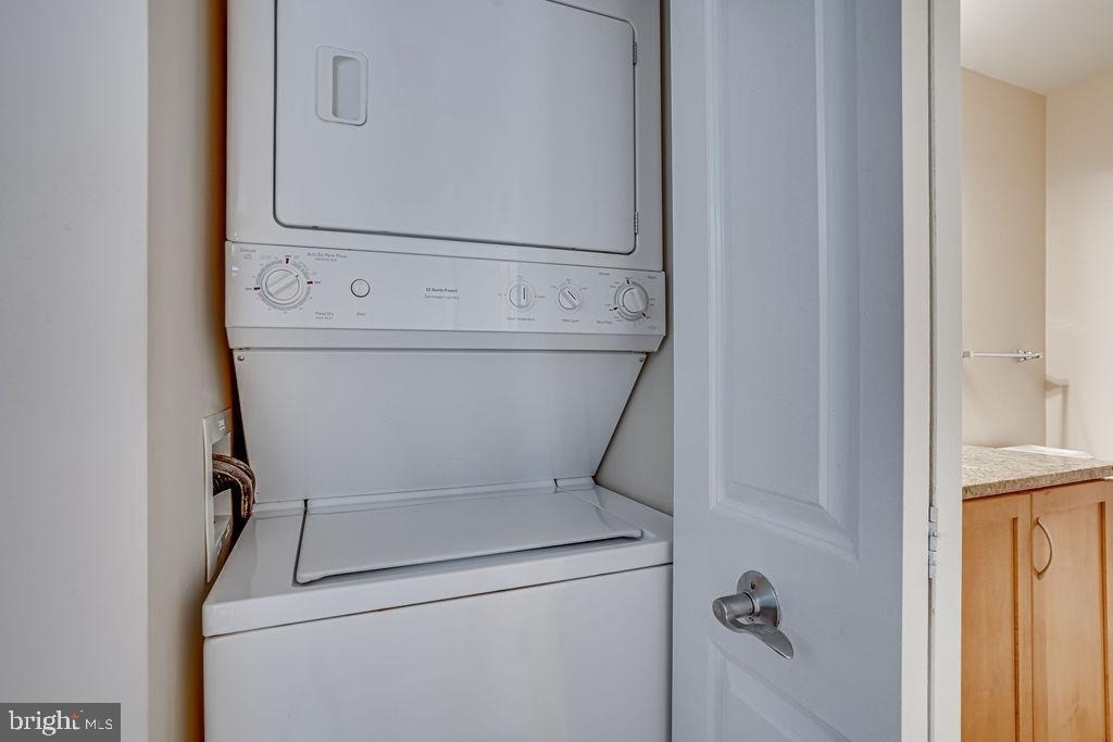 888 N Quincy Street - Photo 13