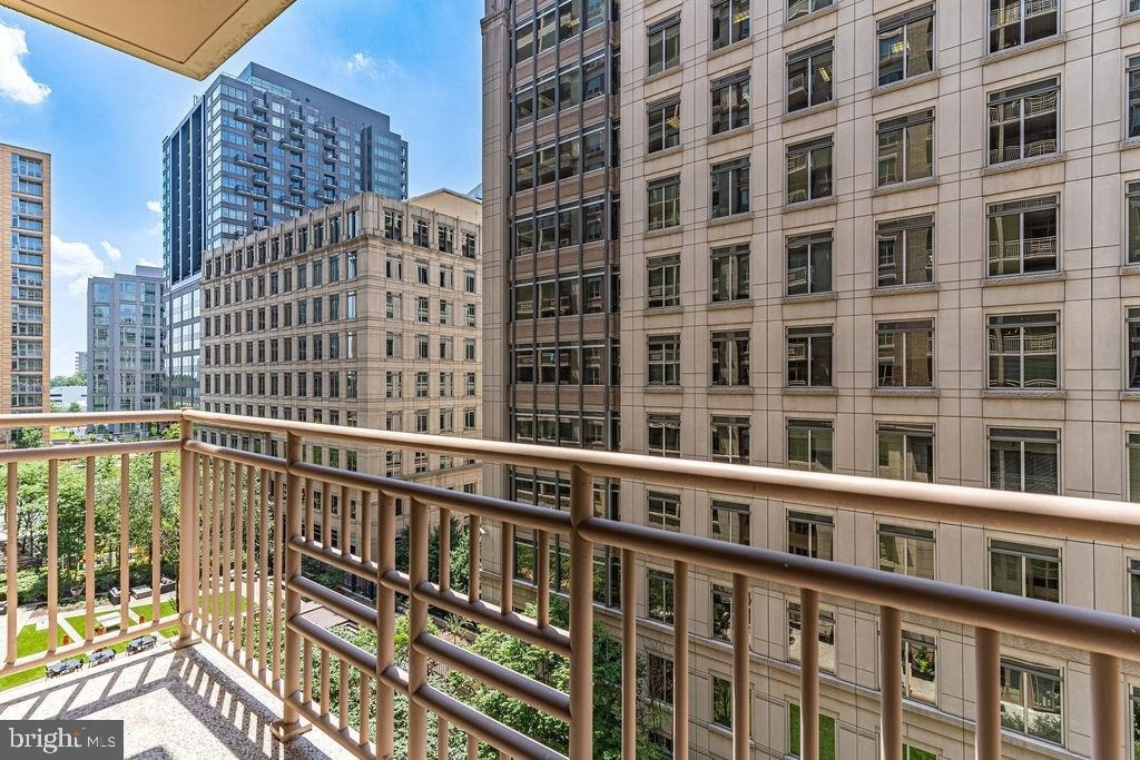 888 N Quincy Street - Photo 14