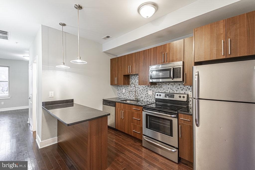 2012 W Girard Avenue - Photo 17