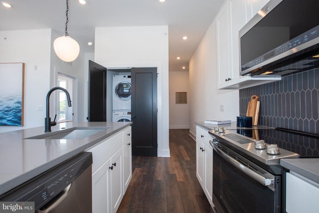 2940 W Thompson Street - Photo 40