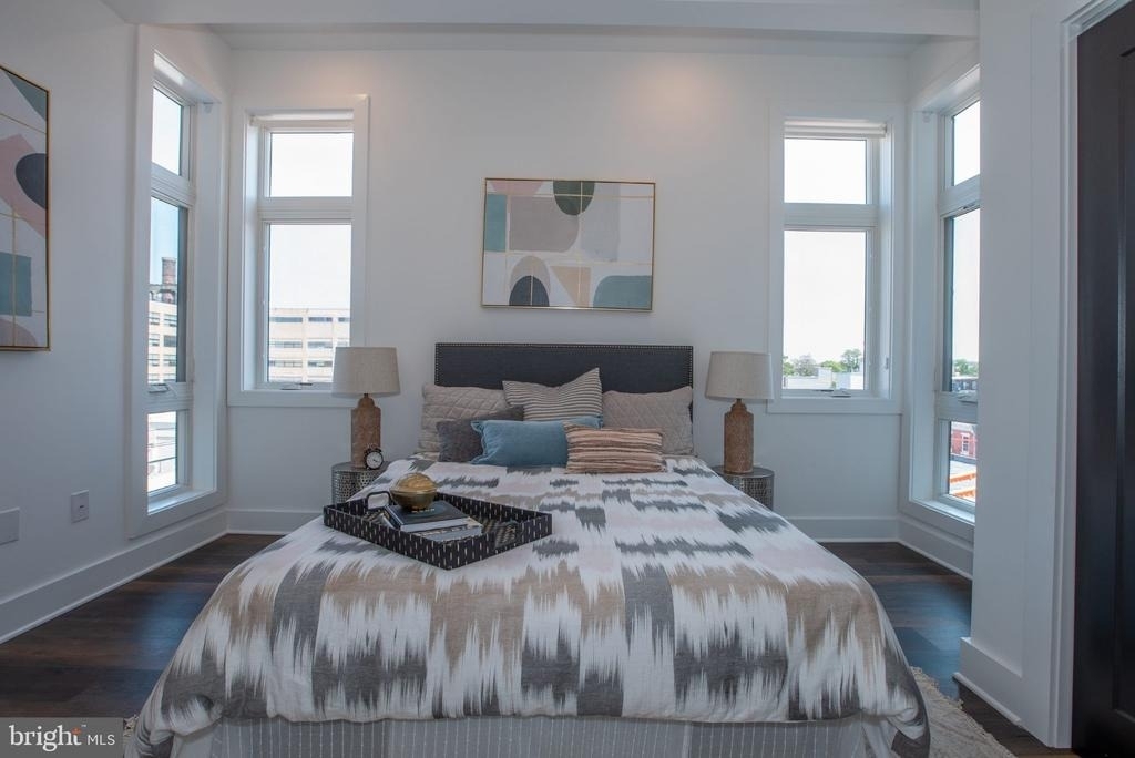 2940 W Thompson Street - Photo 32