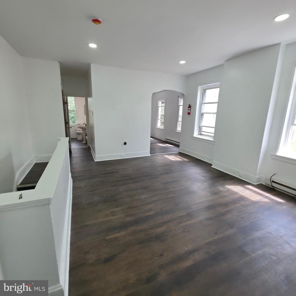 1617 Wakeling Street - Photo 0