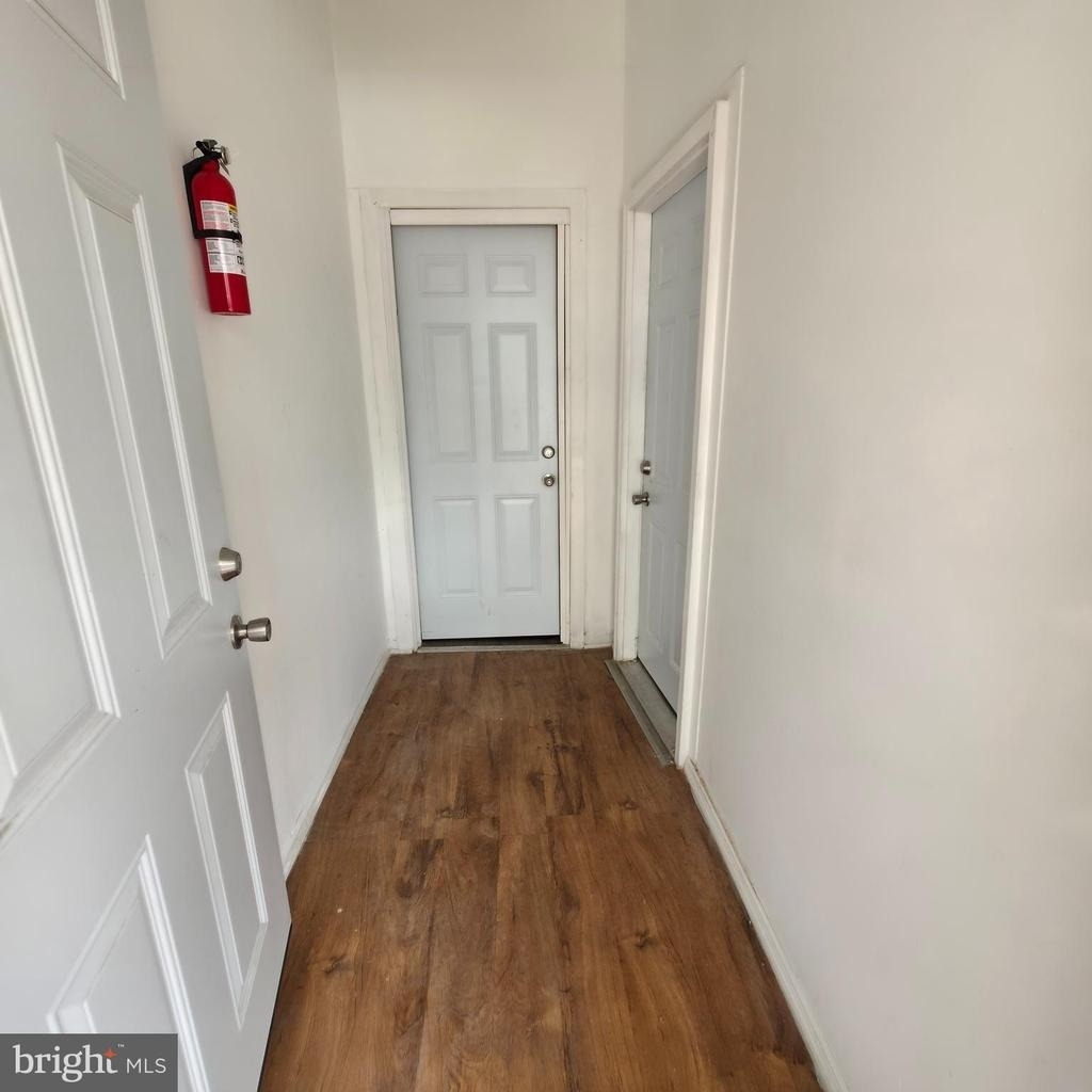 1617 Wakeling Street - Photo 2