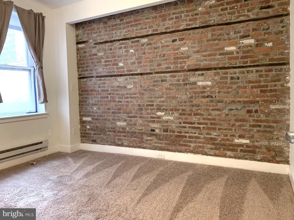330 S Juniper Street - Photo 3