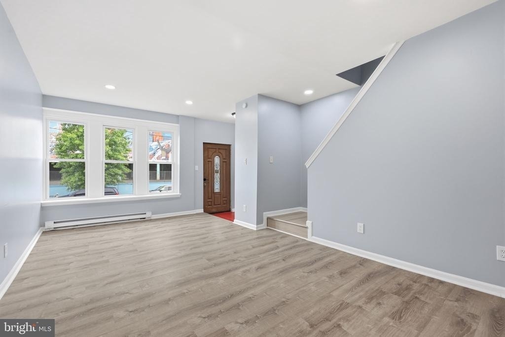 140 W Ashdale Street - Photo 4
