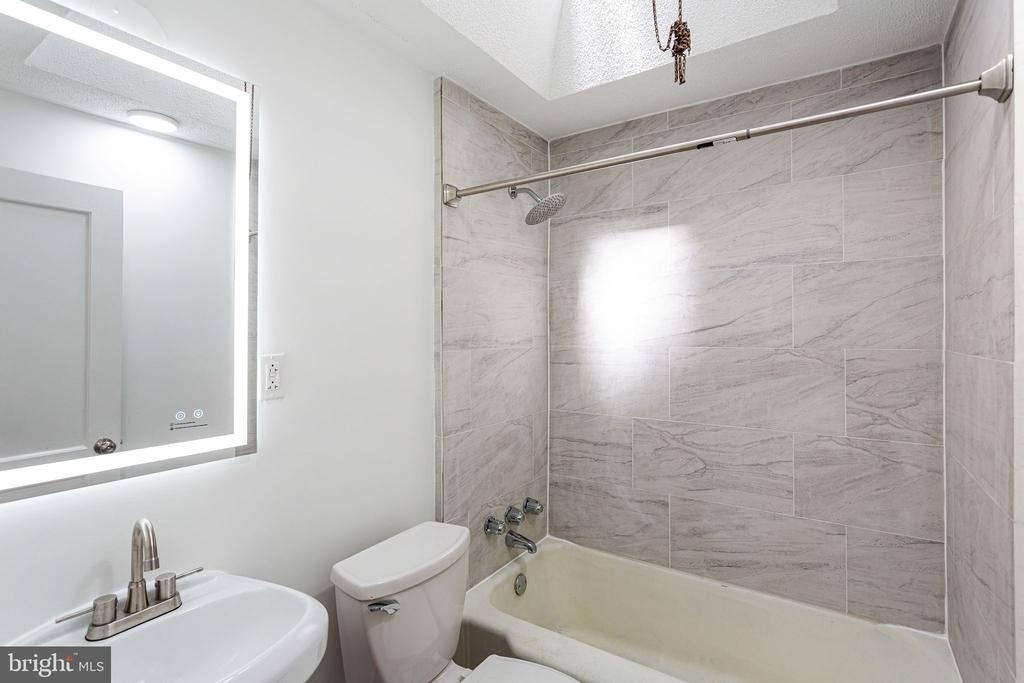 7545 Overbrook Avenue - Photo 15