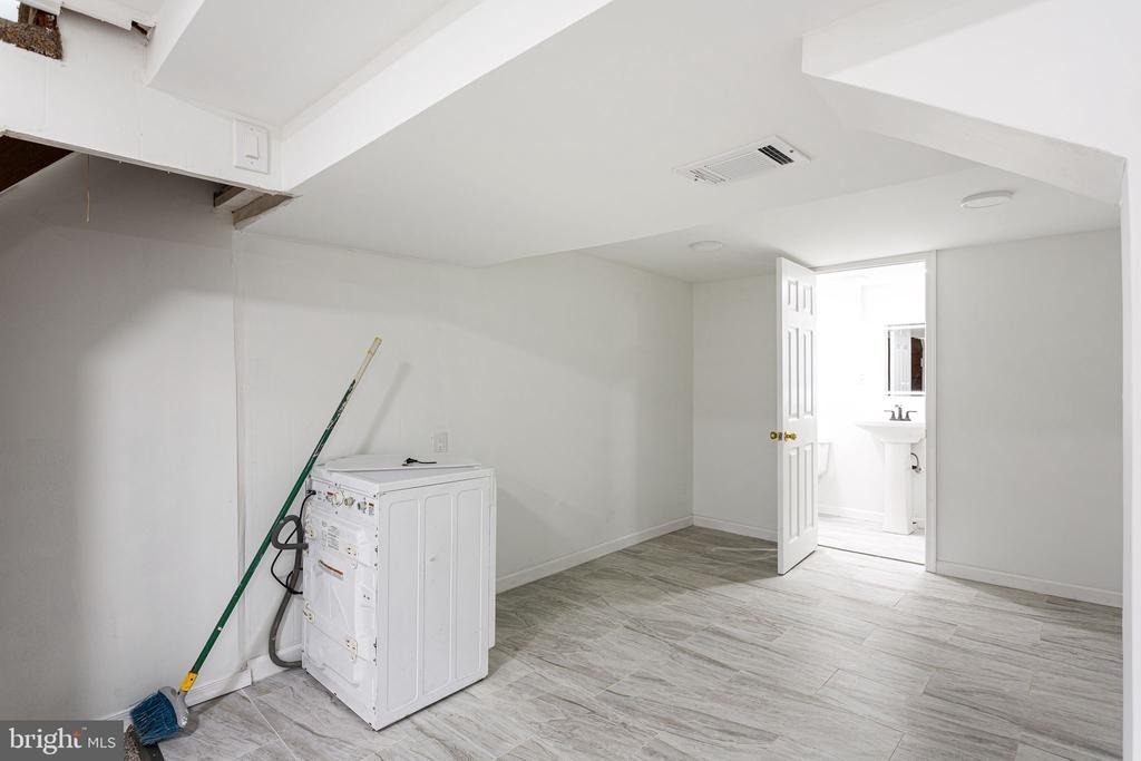 7545 Overbrook Avenue - Photo 22