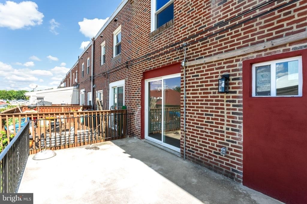 7545 Overbrook Avenue - Photo 9