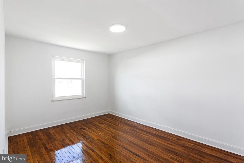 7545 Overbrook Avenue - Photo 17