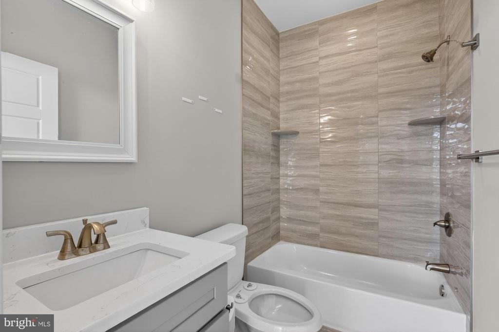 2034 N Front Street - Photo 19
