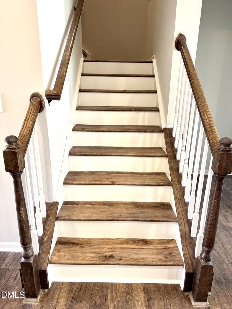 508 Excalibur Drive - Photo 4