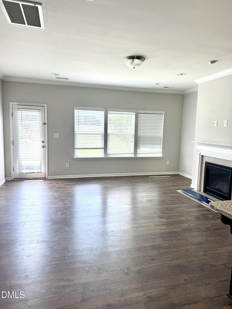 508 Excalibur Drive - Photo 5