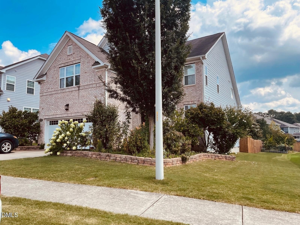 4860 Lily Garden Drive - Photo 3