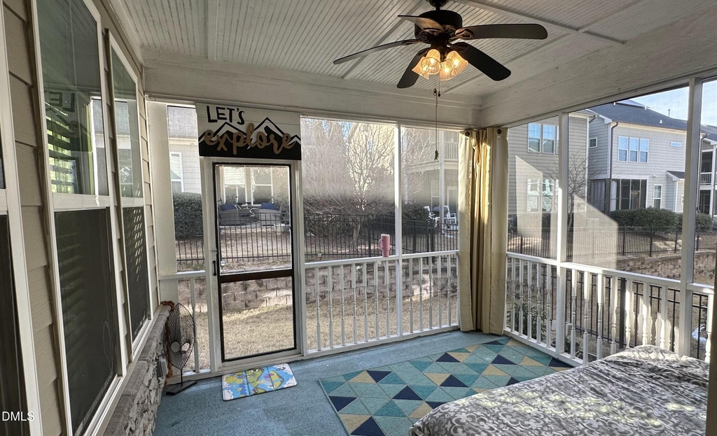 221 Hensley Oak Way - Photo 31