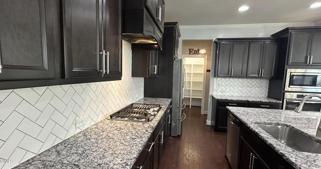 221 Hensley Oak Way - Photo 6