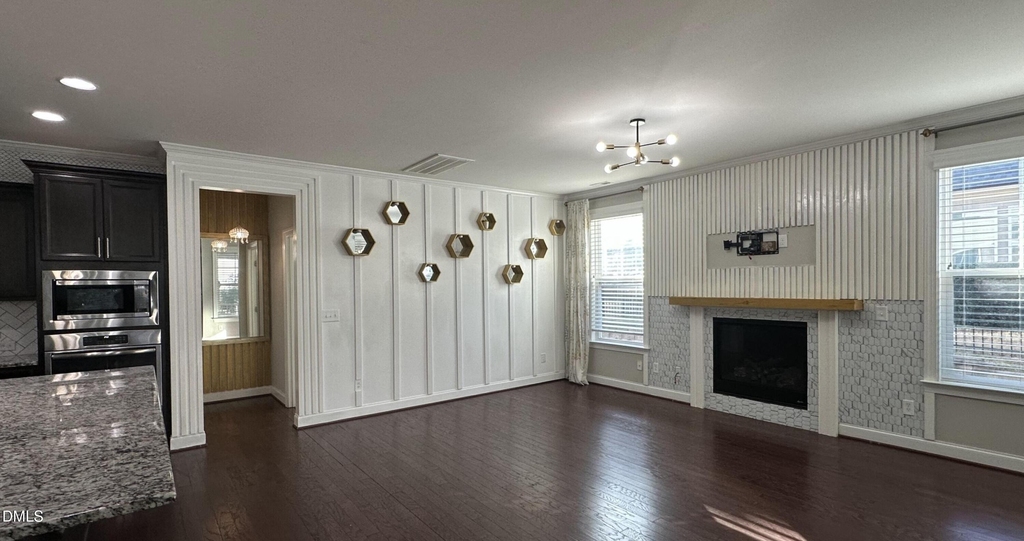 221 Hensley Oak Way - Photo 13
