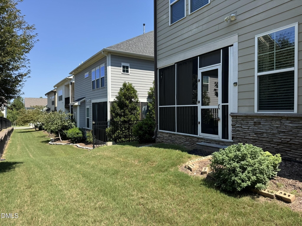 221 Hensley Oak Way - Photo 36
