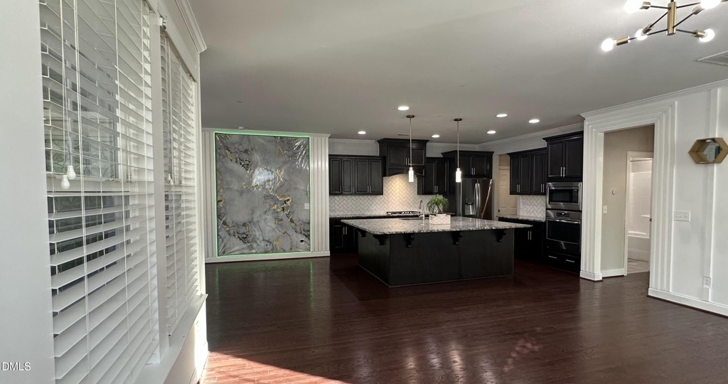 221 Hensley Oak Way - Photo 10