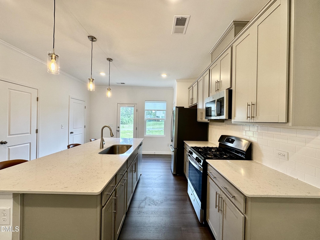 685 Mirkwood Avenue - Photo 7