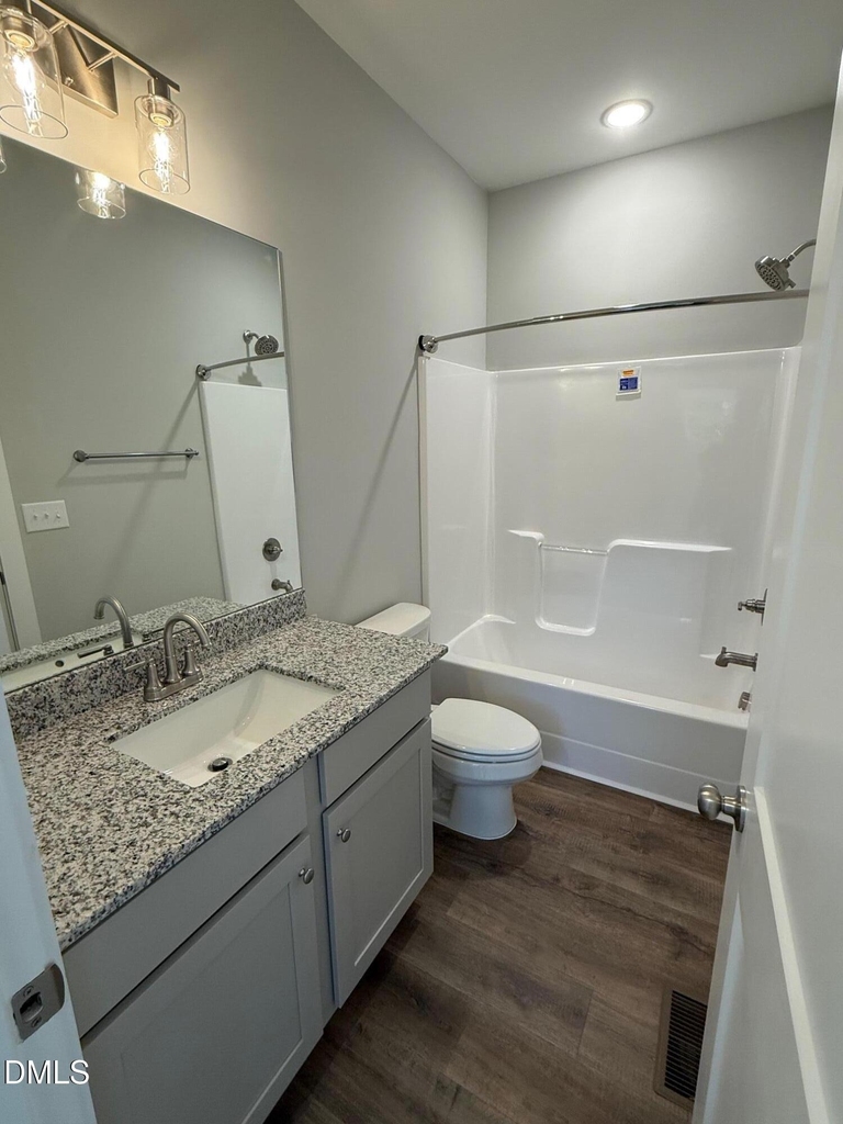 1328 Kent Road - Photo 7