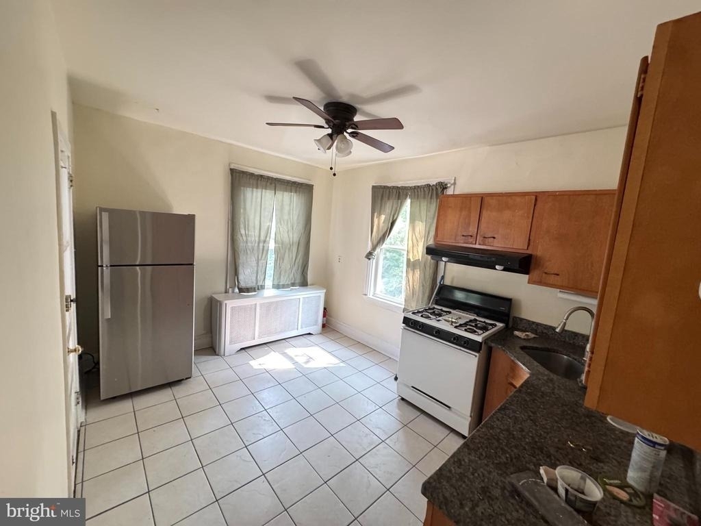 117 Montgomery Avenue - Photo 12
