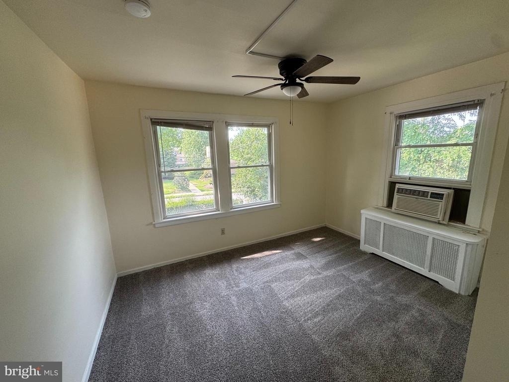 117 Montgomery Avenue - Photo 17
