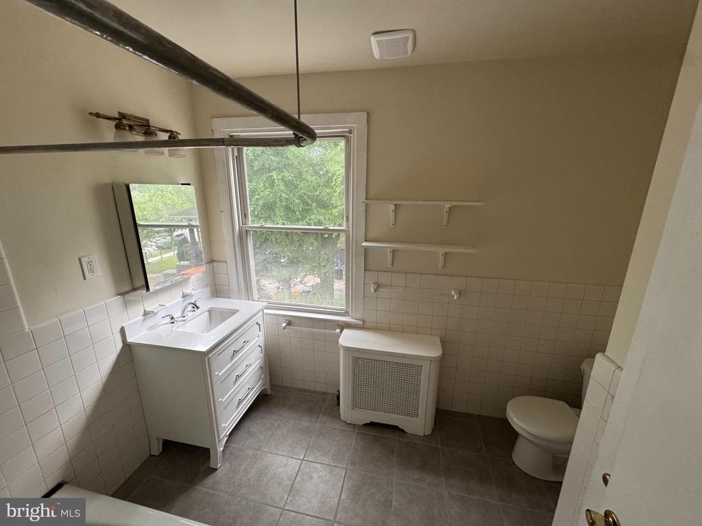 117 Montgomery Avenue - Photo 20