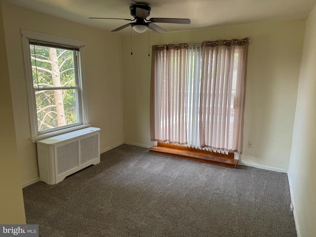 117 Montgomery Avenue - Photo 3