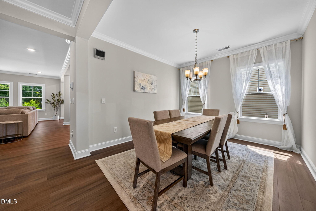 621 Bronco Circle - Photo 7