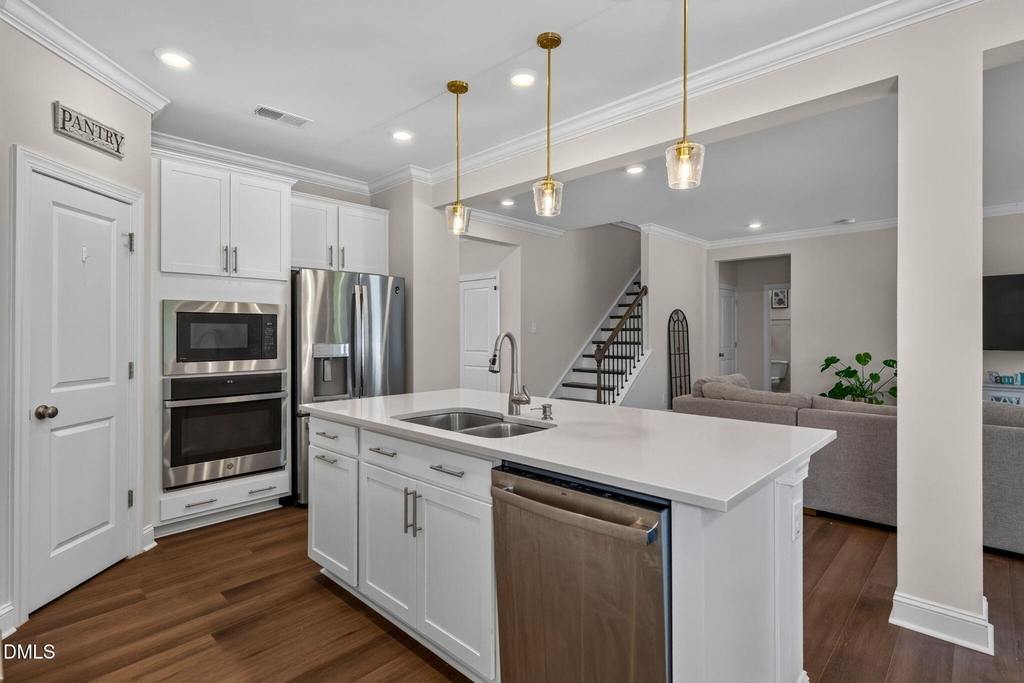 621 Bronco Circle - Photo 19