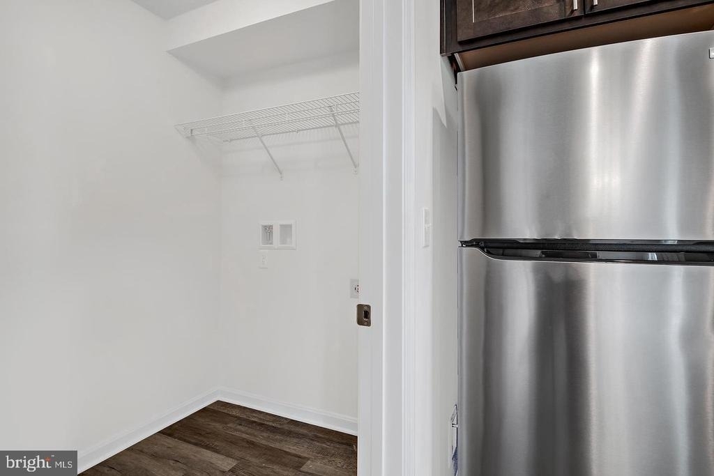 3084 Clinton Avenue - Photo 6