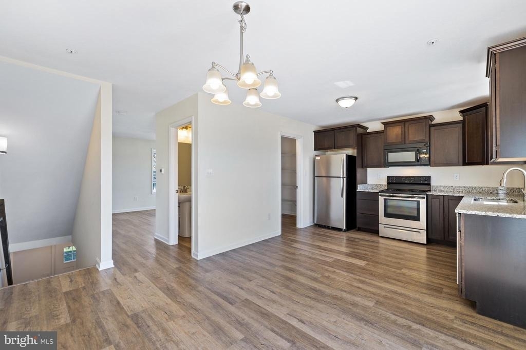 783 Bassett Drive - Photo 3