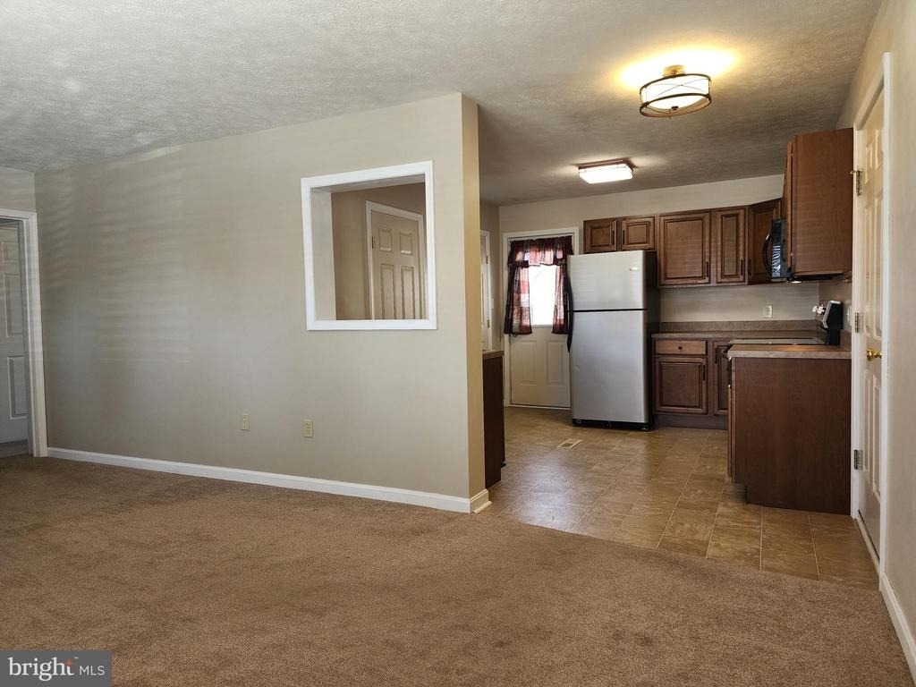739 Stouffer Avenue - Photo 4