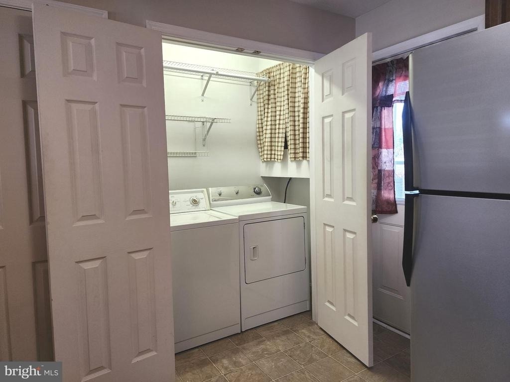 739 Stouffer Avenue - Photo 8