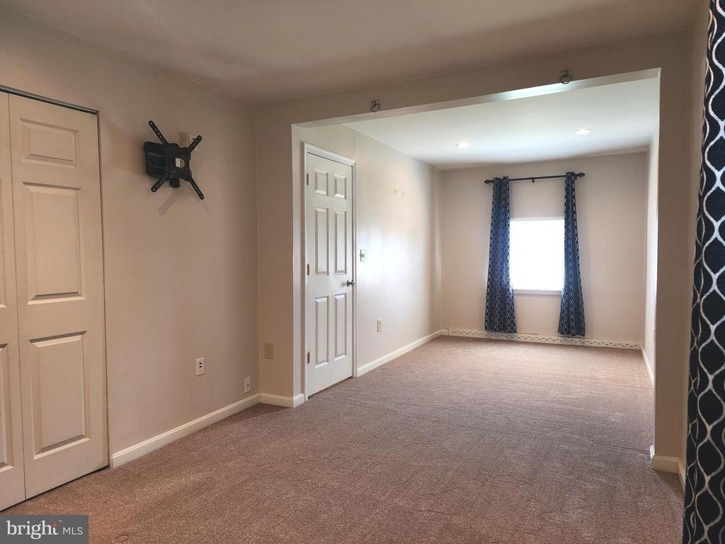 739 Stouffer Avenue - Photo 18