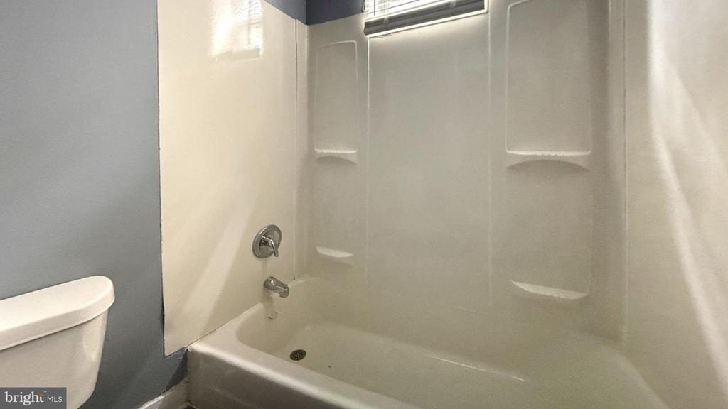 1110 Morton Avenue - Photo 13
