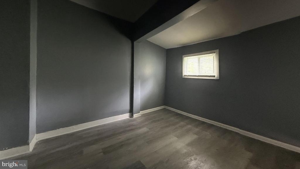 1110 Morton Avenue - Photo 9