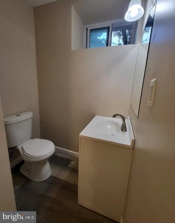 558 E Lincoln Highway - Photo 4
