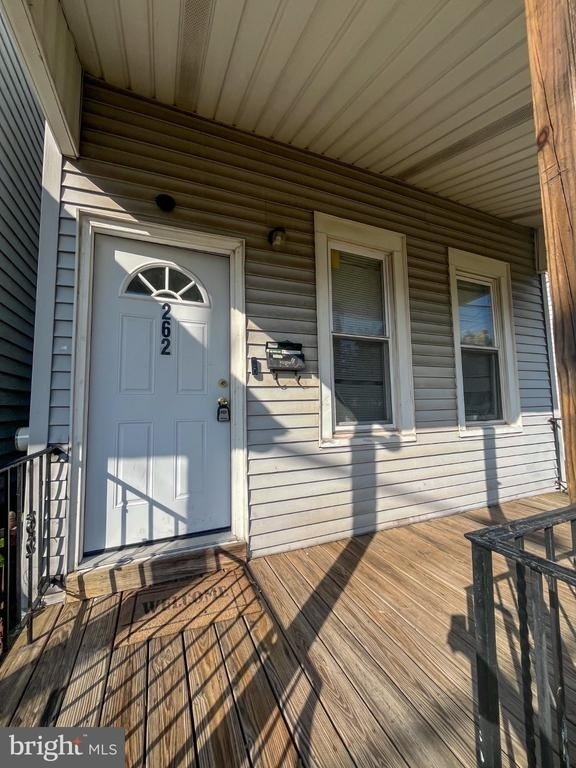 262 Lafayette Avenue - Photo 1