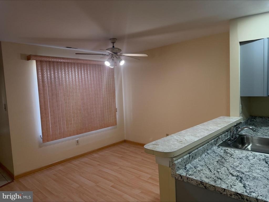 1904 Roberts Way - Photo 3